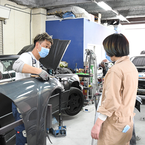 鈑金塗装専門工場ビーピーグローバル BPGLOBALの外観